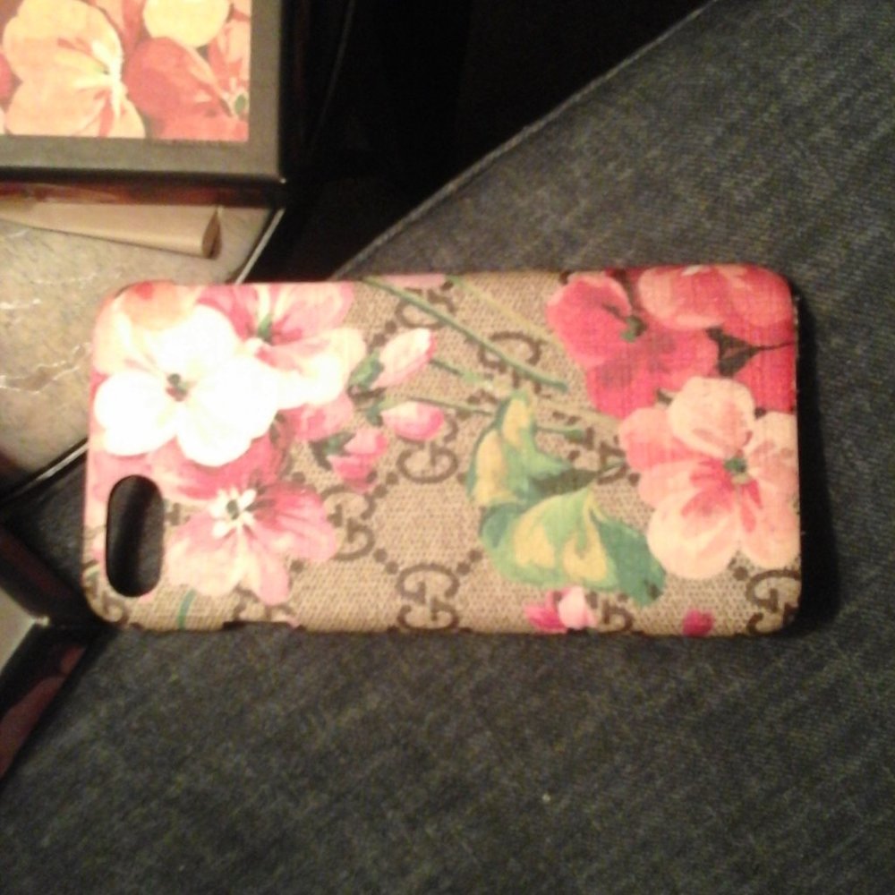 Gucci Blooms Iphone case 6s/7s